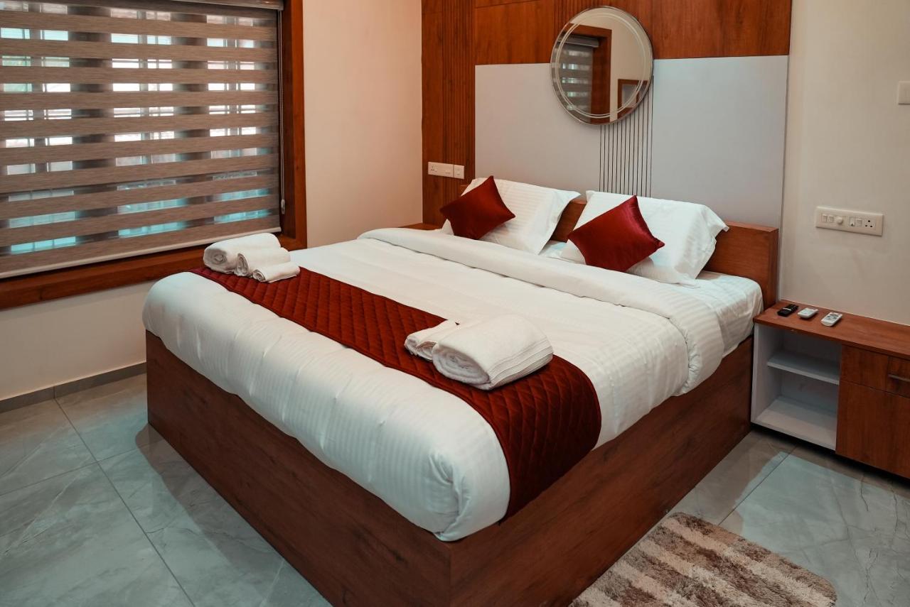 Resort Kalloos Island Backwater Kollam