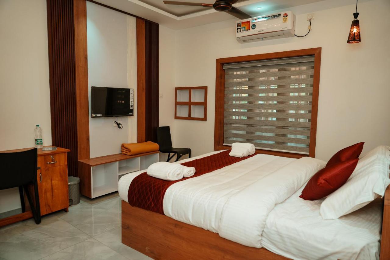 Resort Kalloos Island Backwater Kollam